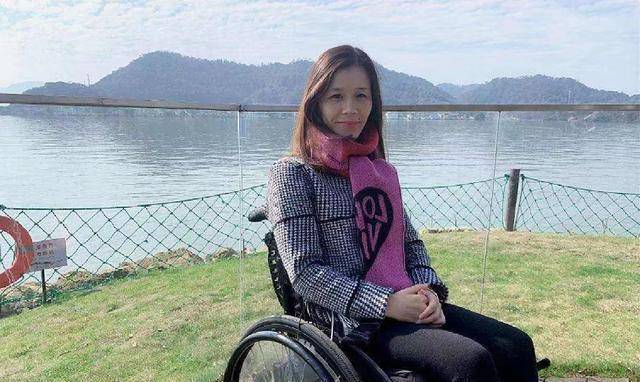 体操名将桑兰:17岁意外瘫痪,获得1000万赔偿金,33岁遇到真爱_黄健_训练_经历