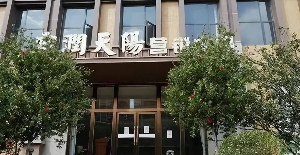 “老干妈”陶华碧的痛：72岁被迫出山，两个儿子都接不了她的班