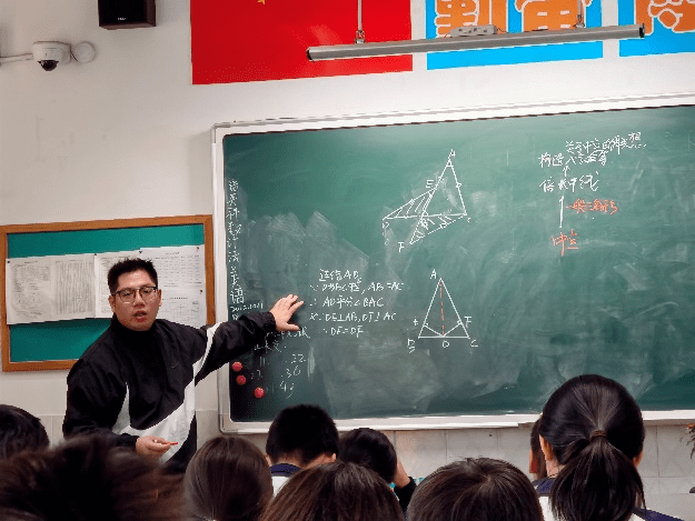 一堂满意的数学课——八年级数学组教研活动_内容_复习_教学质量