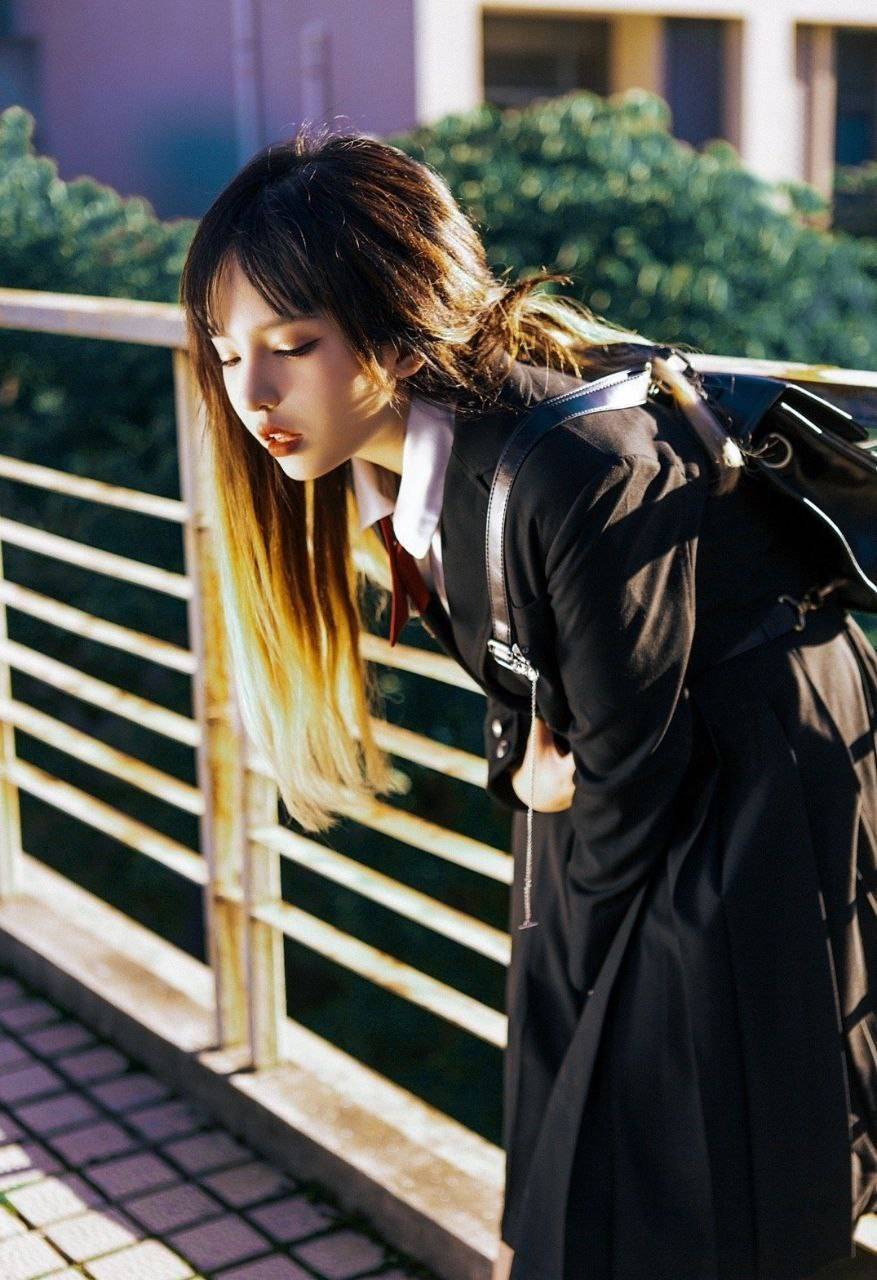 校服美女手机壁纸_校服_手机_美女