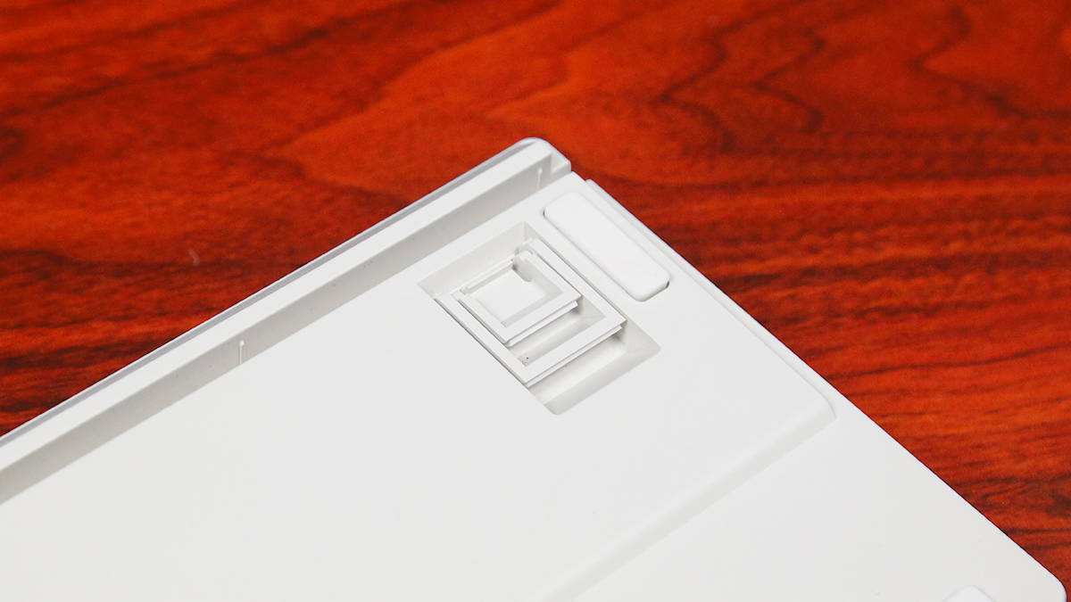 黑爵AK966无线三模游戏机械键盘评测：配置拉满，一步到位