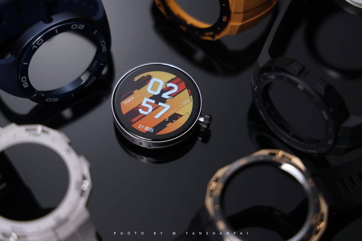 总带一块表太无聊！华为首款可换表壳智能手表WATCH GT Cyber评测