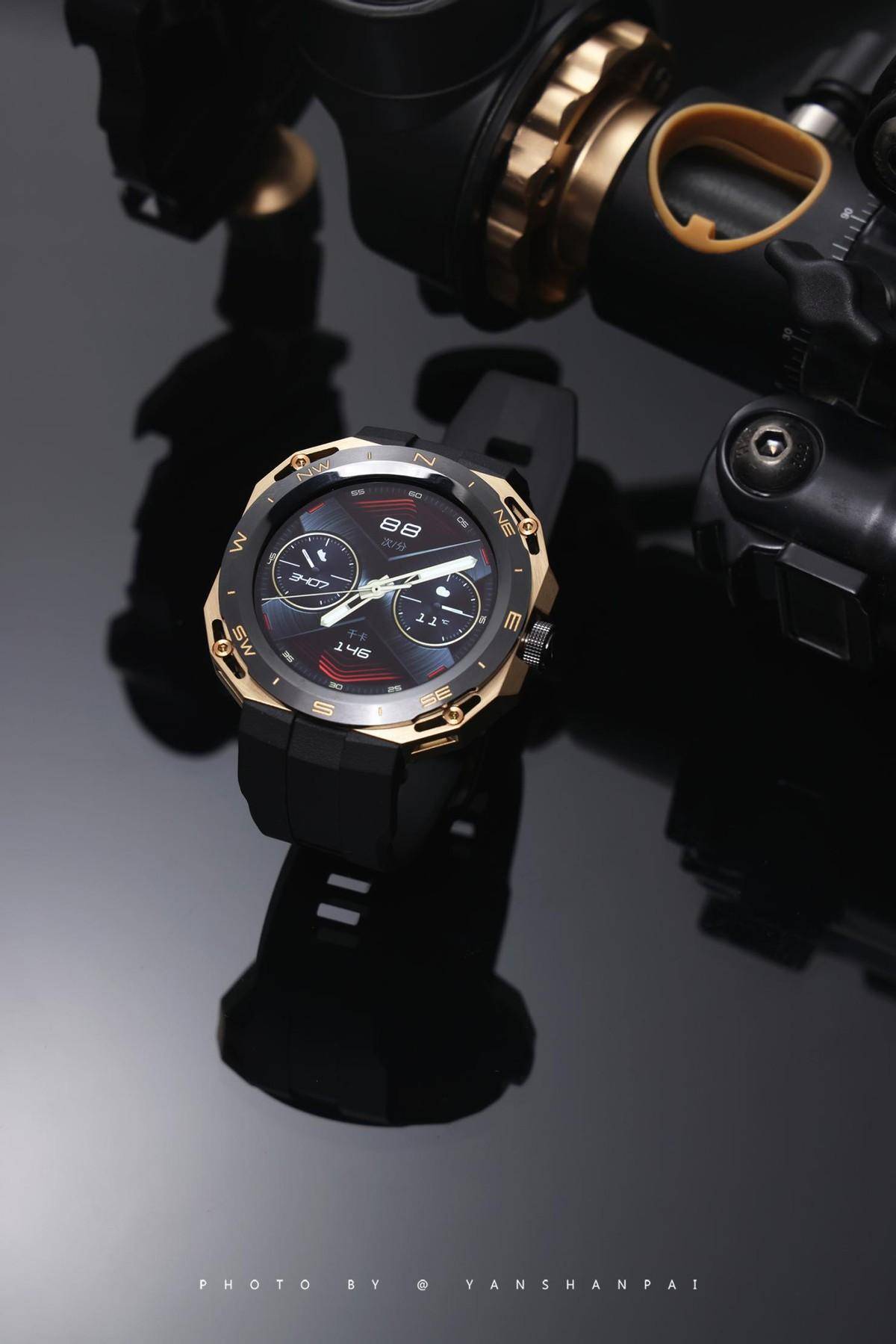 总带一块表太无聊！华为首款可换表壳智能手表WATCH GT Cyber评测