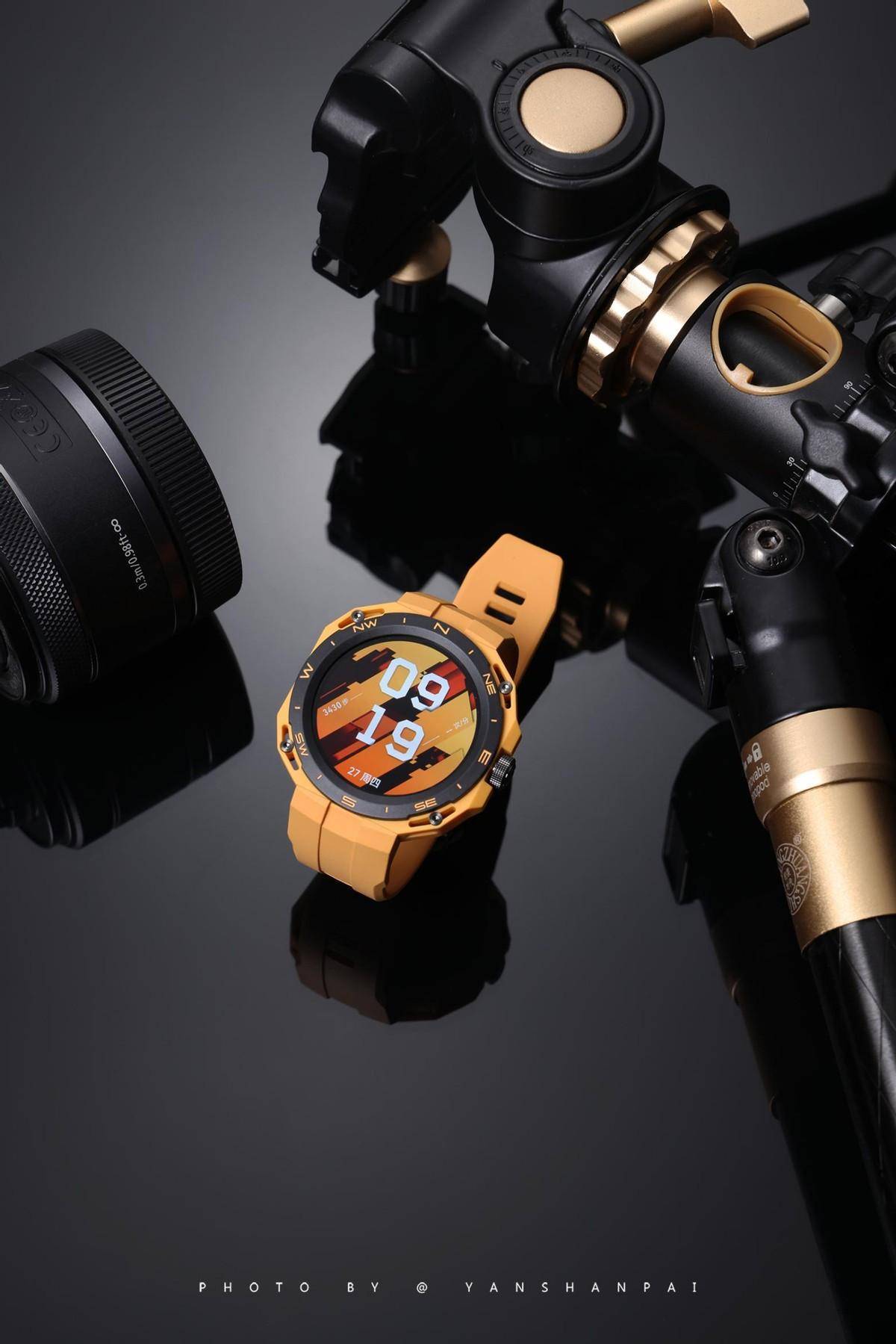 总带一块表太无聊！华为首款可换表壳智能手表WATCH GT Cyber评测