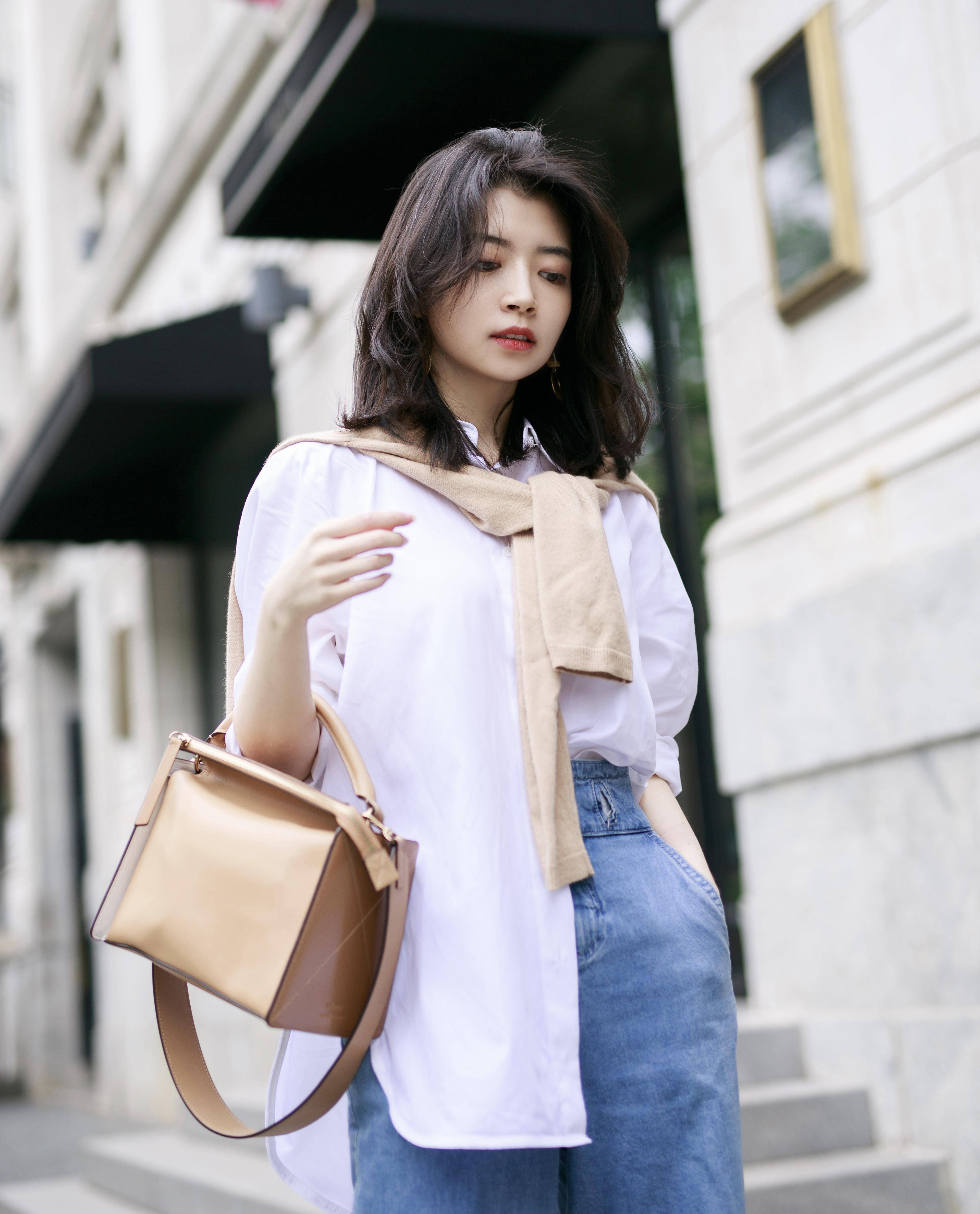 三木博主的衬衫穿搭太惊艳,每1套都能照着穿,简约高级又复古_休闲