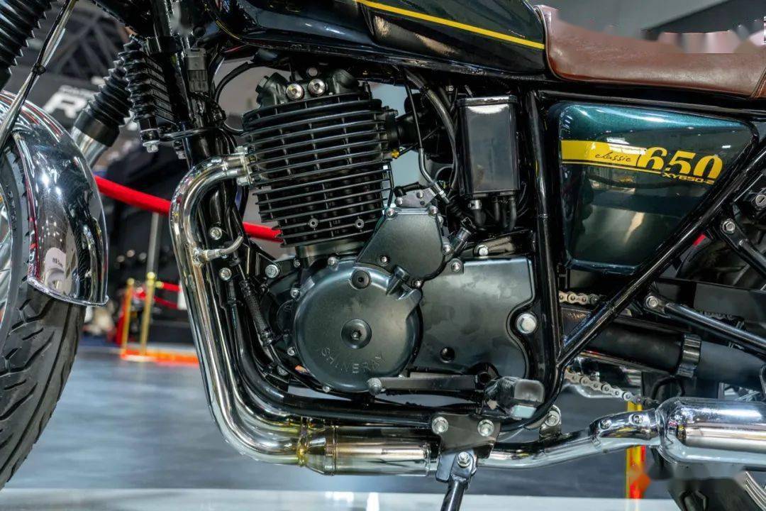 鑫源正式亮相国产最大排量巡航车,棍王650,双缸500cc级侉子丨摩博会