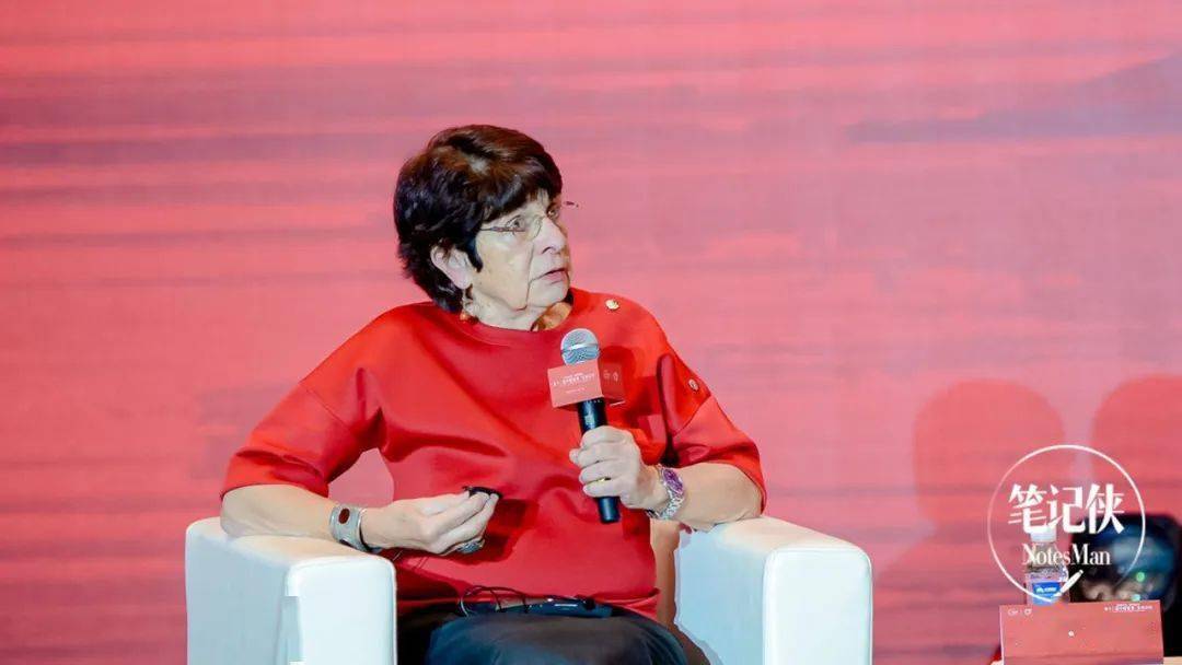 分享嘉宾:丹娜·左哈尔,"量子管理"奠基人,2022入选"thinker50管理