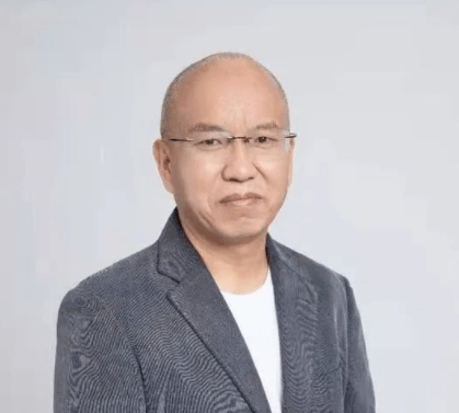 鲁奖获奖作家陈仓——把故乡背在脊背上到处跑的人_散文_陕西_月光