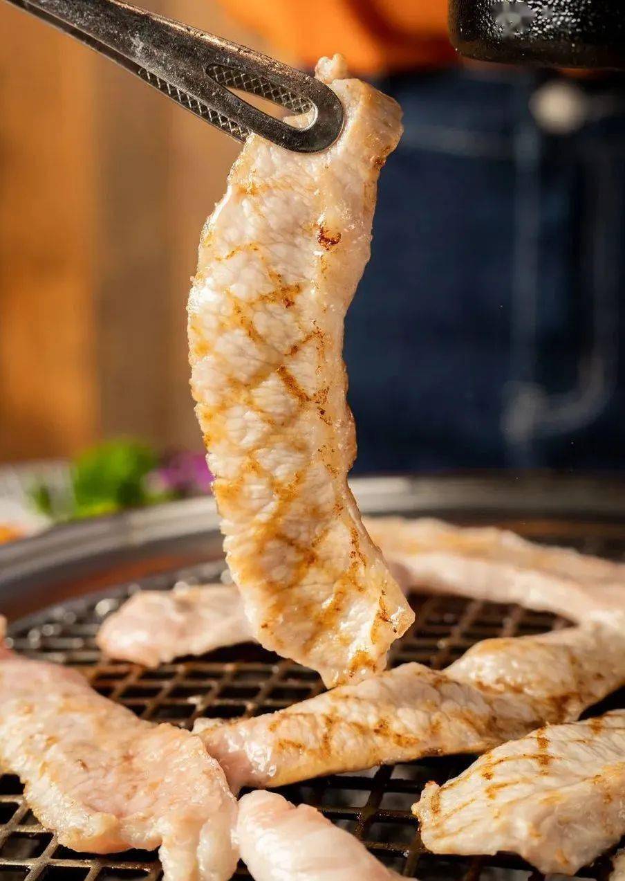 「极品松板肉」