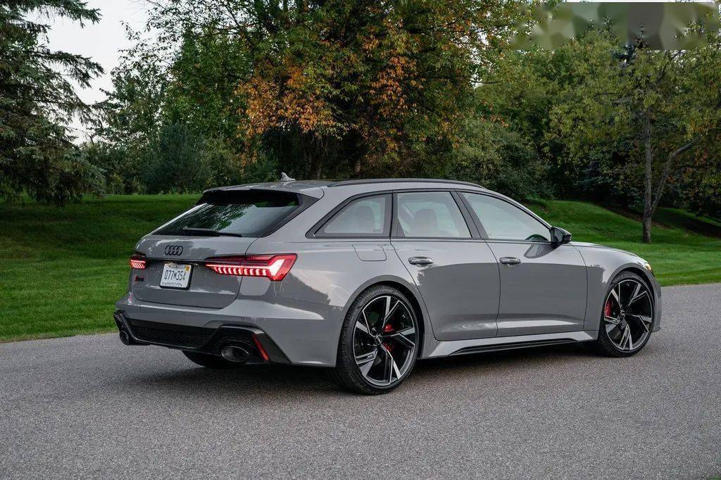 最强低调买菜车,几十块的minigt奥迪rs-6 avant模型