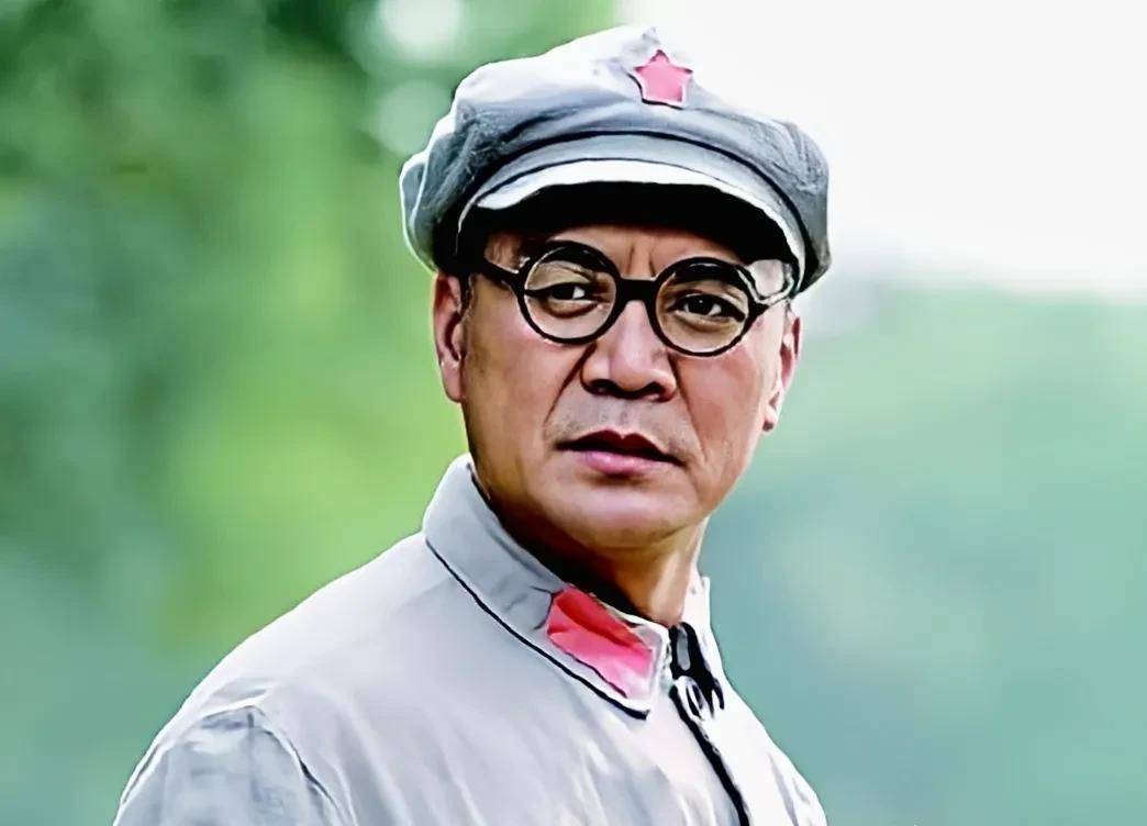 她是《跨过鸭绿江》的金医生,她也是刘之冰和茹萍的女儿?