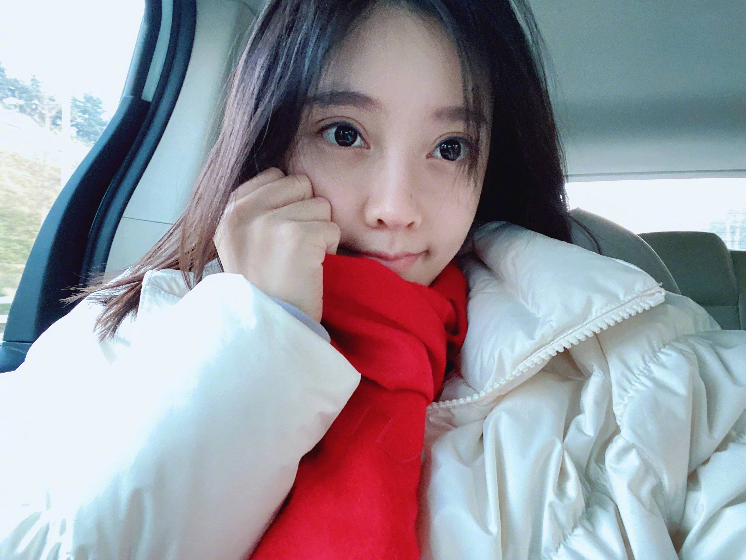 冯提莫歌手身份是重点,自律养成好习惯,综艺节目上不