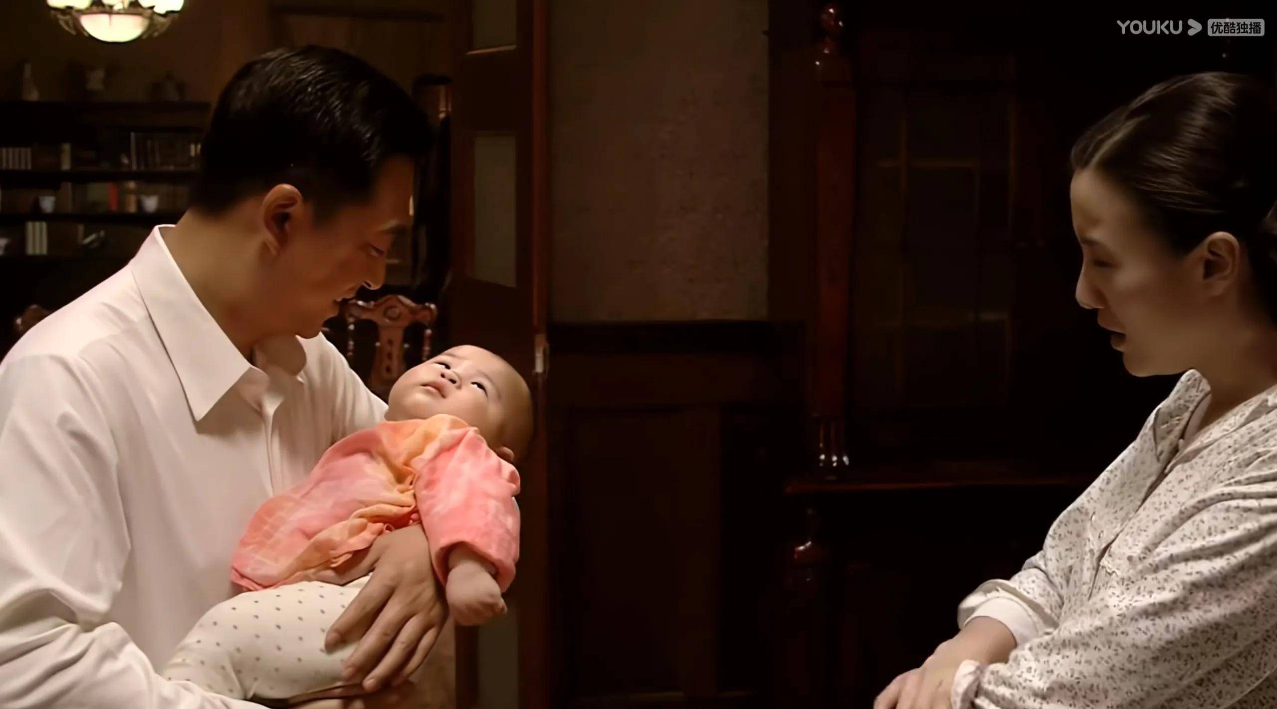 看《悬崖》原著才知:顾秋妍和莎莎的悲剧竟是因为周乙隐瞒的真相_孩子