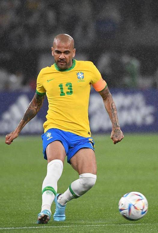 阿尔维斯为什么还能入选巴西国家队?