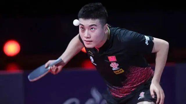 乒乓球如何掌握"盯球"技术_来球_眼睛_对方