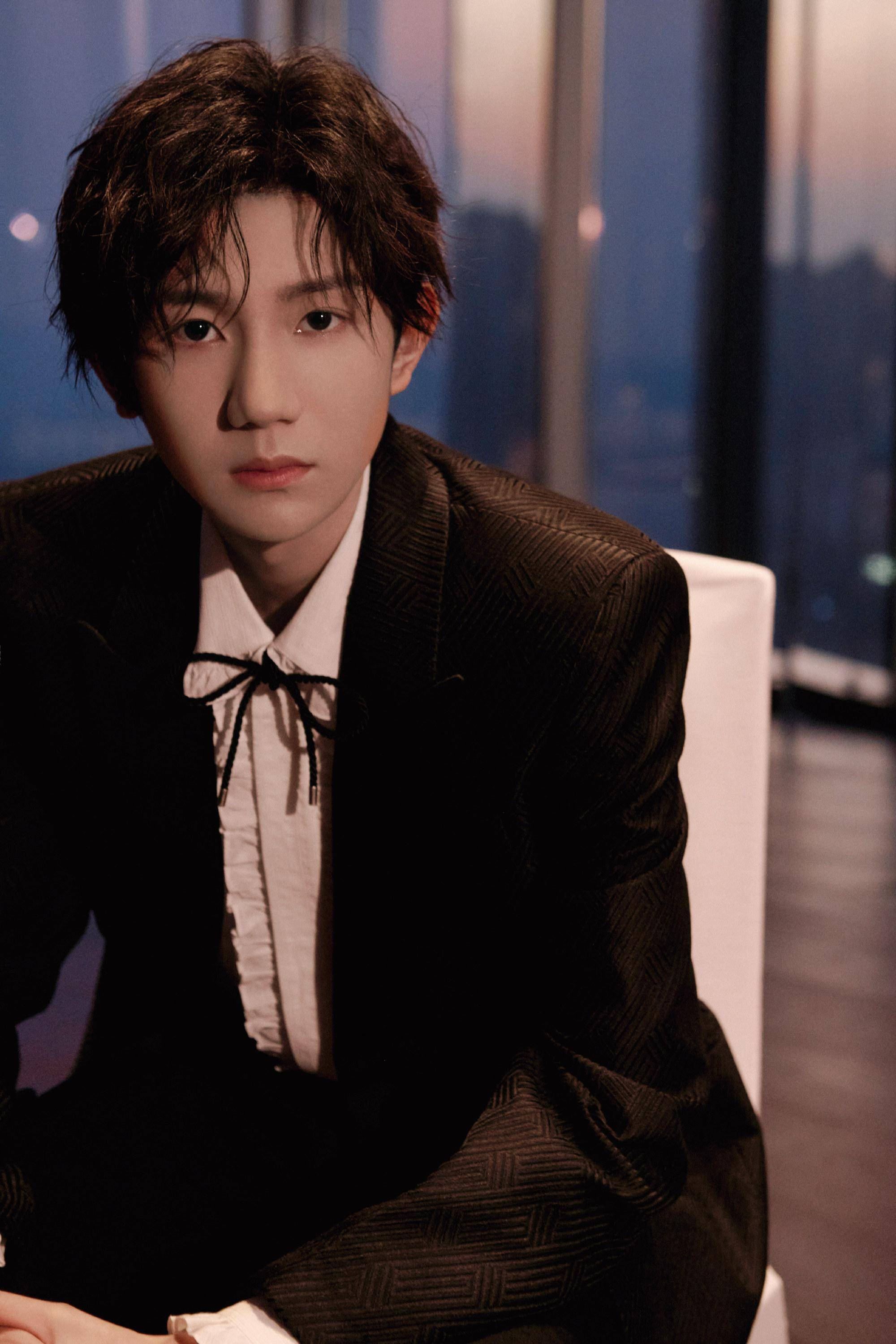 《灿烂》还没拍完,新剧就已无缝衔接,女主是比任敏还美的她_演技_少年