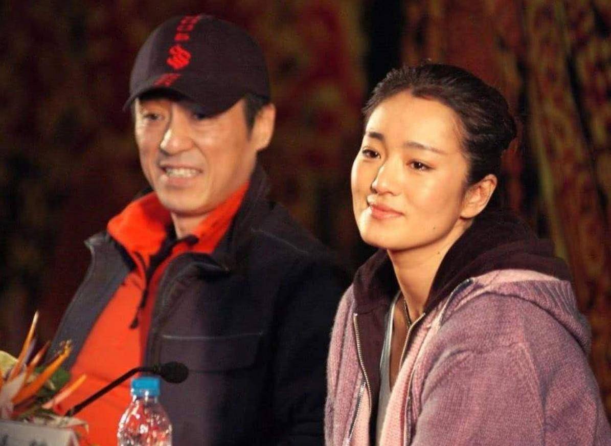 张艺谋很少提及的女儿,与巩俐关系破冰,二婚嫁老外7年无儿无女_张末