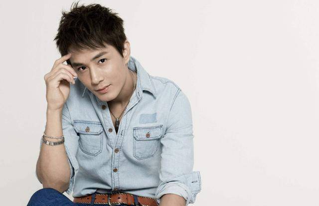 "戚李香"夫妇太甜,李承铉单肩扛戚薇,婚姻六年感情不减_称号_因为_戚