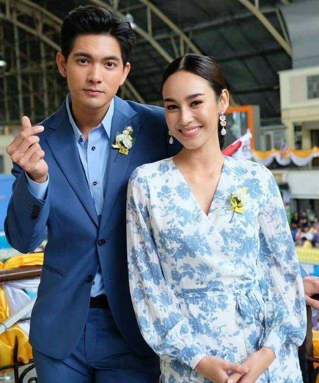 weir新剧收视破新高,但这部剧也不差_少女_一身_爸爸