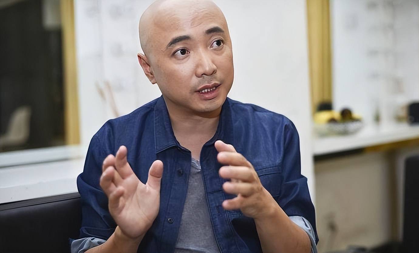 《泰囧》这部电影可以说是徐峥转型导演后的成名作品,这部剧上映后,在