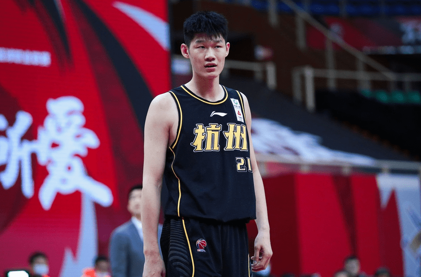 胡金秋爆发,李京龙11分_拉杜利_得分_比赛