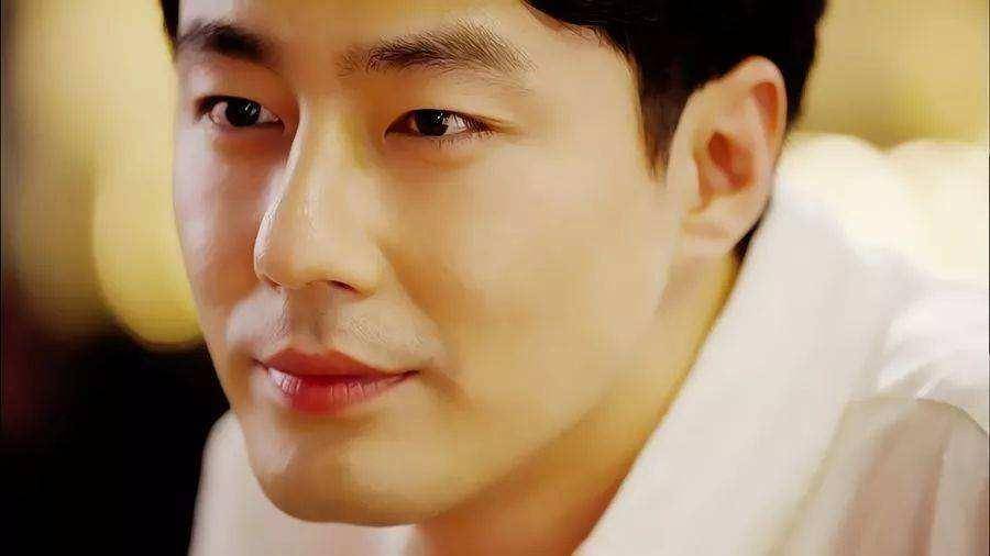 赵寅成:全智贤心中男神,却惨遭金敏喜抛弃,如今41岁仍孤身一人_演技