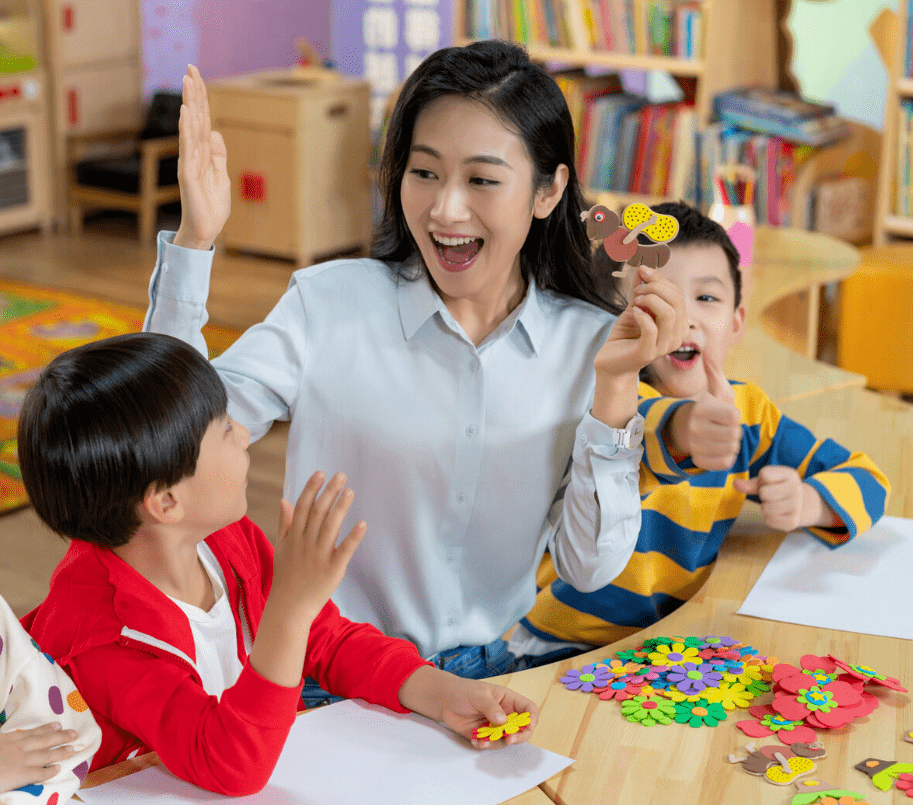 幼师应知应会的八个对幼儿表扬鼓励技巧和二十二句话术！_孩子_事情_价值