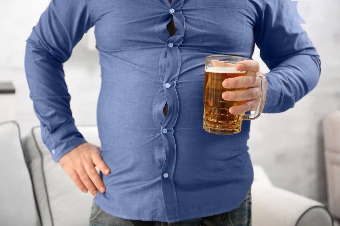 男性如何减掉大肚子?摆脱油腻啤酒肚可从4个方法下手