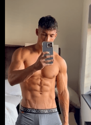 原来推上@levysecrets 的尺度这么大，果真是大捷豹，性感男神。_wilgen_van