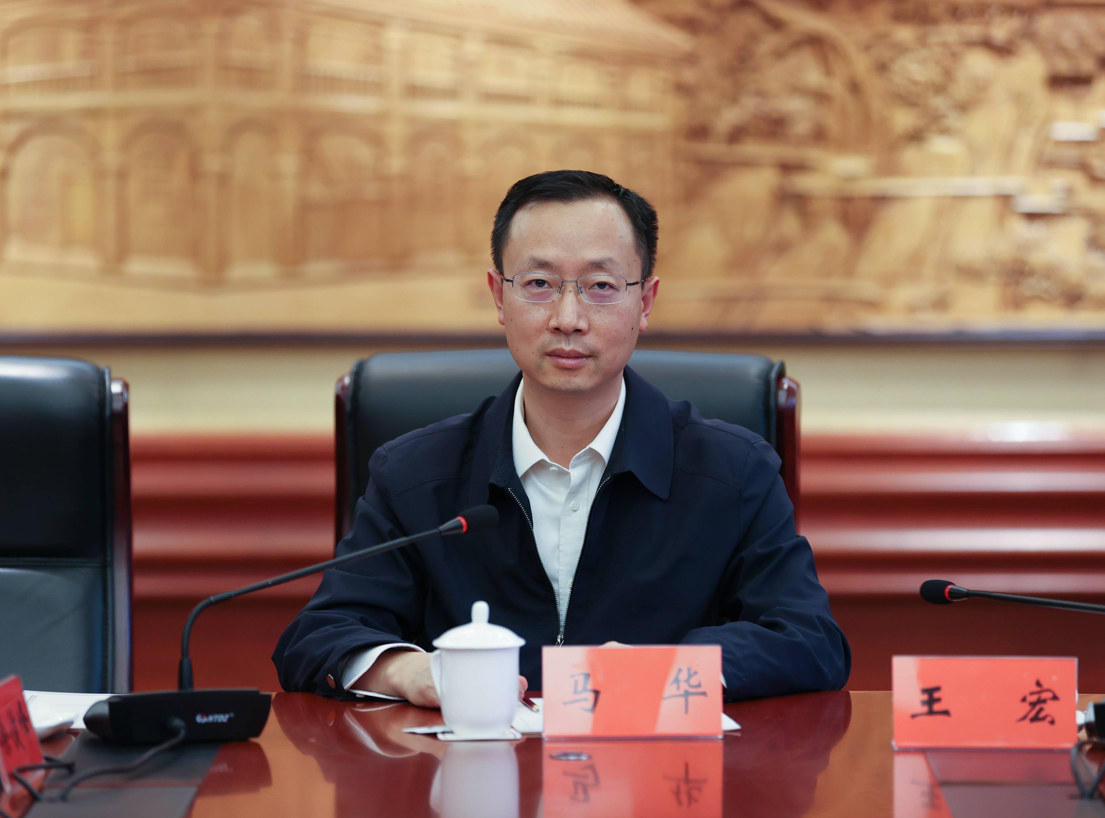 全会V访谈|马华:深入学习宣传贯彻党的二十大精神,奋力建设生态美产业优百姓富的社会主义现代化新凤冈_政治