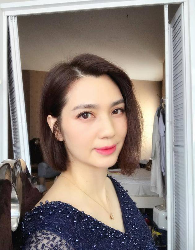 当年他和前妻洪欣也是让人羡慕的一对夫妻,然而走红后的莫少聪却抛妻