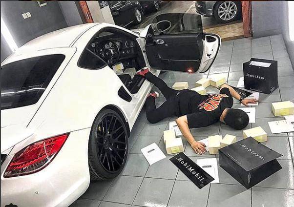 炫富手段千千万,没想到一次"摔倒"也成了火爆全球的炫富新姿态_搜狐