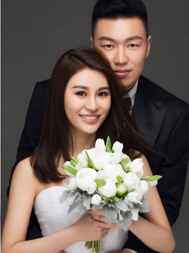 男篮前国手李根:与前妻因财产纠纷闹上法庭,二婚迎娶名校女博士_篮球