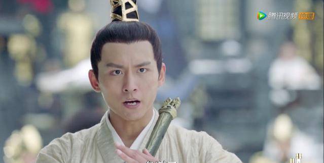 唐易中也是感激涕零,看到字幕上打出:璇玑国凤引阁督士唐易中(陈俊宇