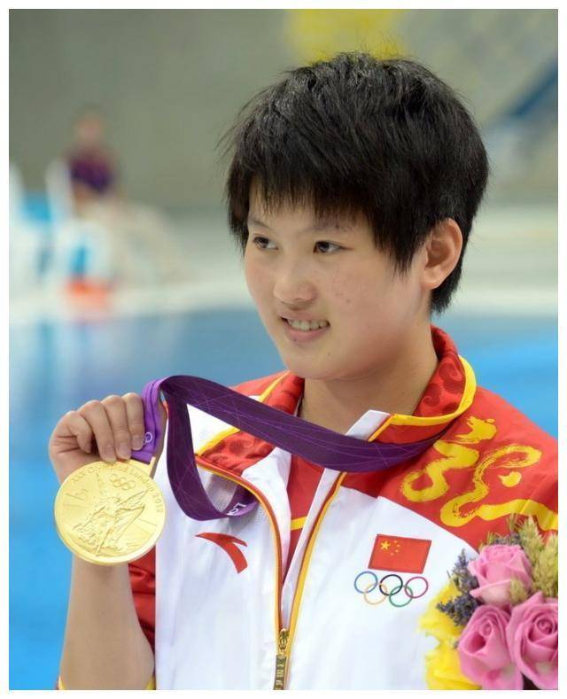 她成就不输郭晶晶,曾为控制体重五年不吃晚饭,是胡歌的小迷妹_陈若琳