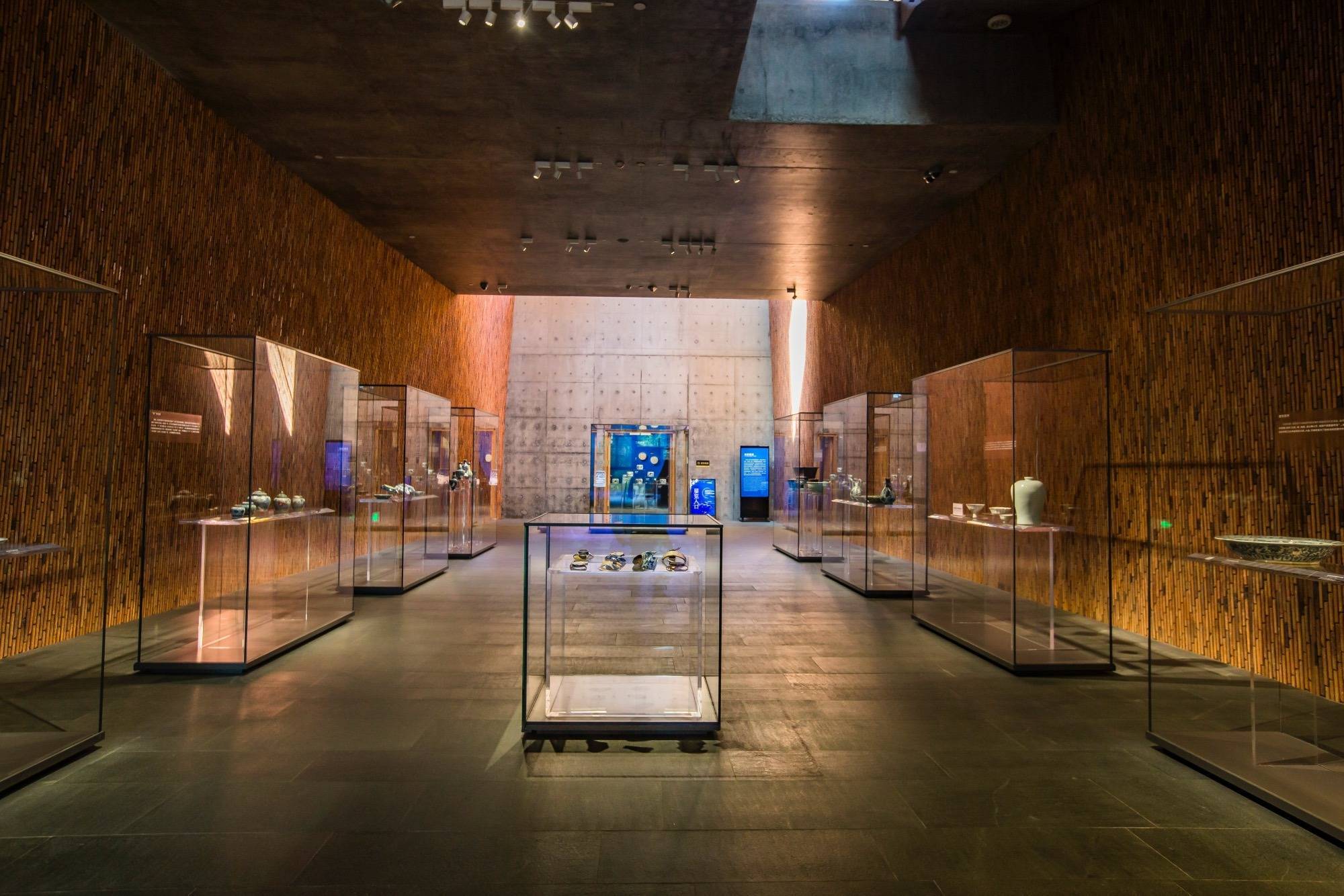 馆,建筑美学的天花板,很多游客专程来打卡拍照_瓷器_中国_陶瓷博物馆