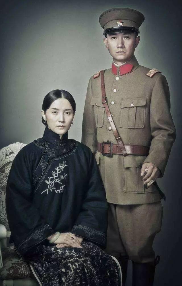 2001年张学良逝世,6亿遗产被公开,软禁54年,他那么多钱哪来的_东北