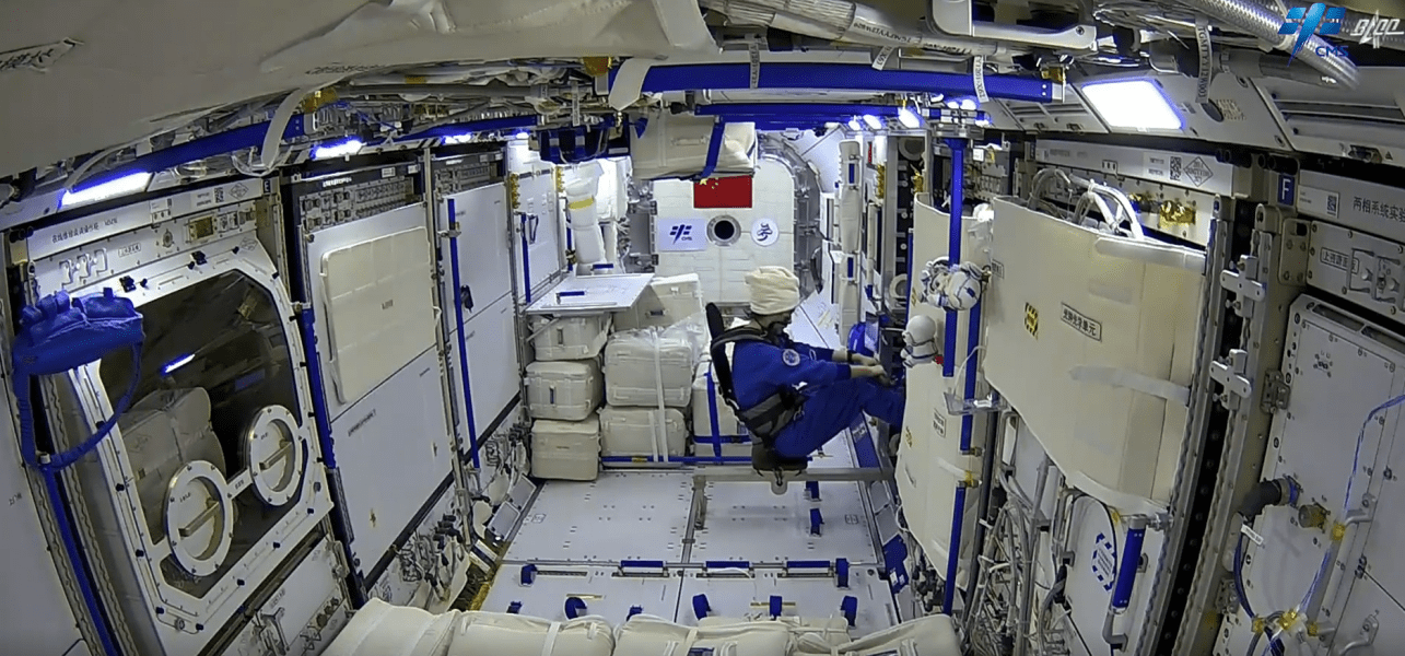 梦天实验舱练就新本领,舱内"神器"揭秘_空间站_中国_锻炼