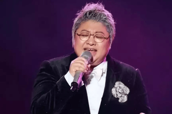 48岁韩红至今未婚,首认初恋情人,背后真相令人心酸!_活动_管彤_事业