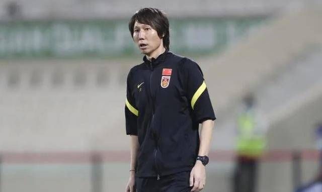 他认为李铁一定有事,他表示篮球乒乓球也是如此_事情_足球_国足