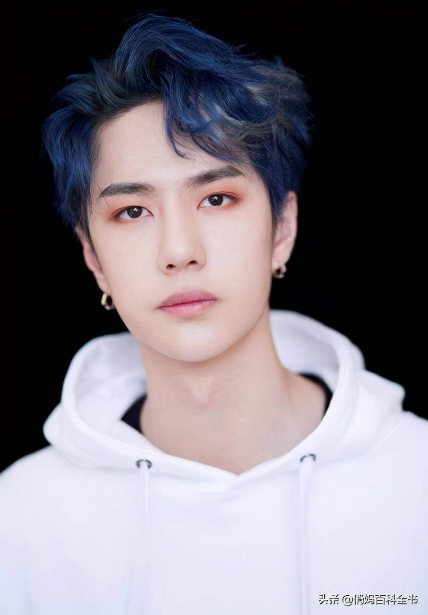 爱上单眼皮男生电视剧剧照_王一博新剧开拍,身穿古装白衣——《爱上单