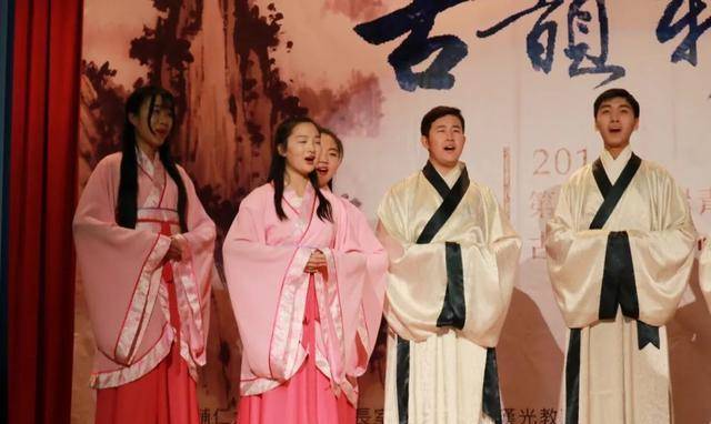 曹县汉服的财富密码_李燕_演出服_市场