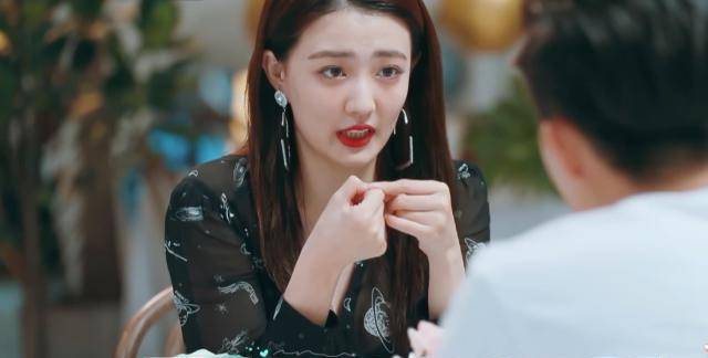 徐璐公开恋情压力大,张铭恩霸气告白徐璐落泪_舆论_陈乔恩_情侣