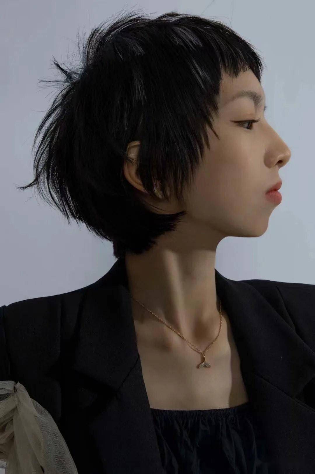 新时尚发型15款简单好看美美哒让你越剪越上瘾
