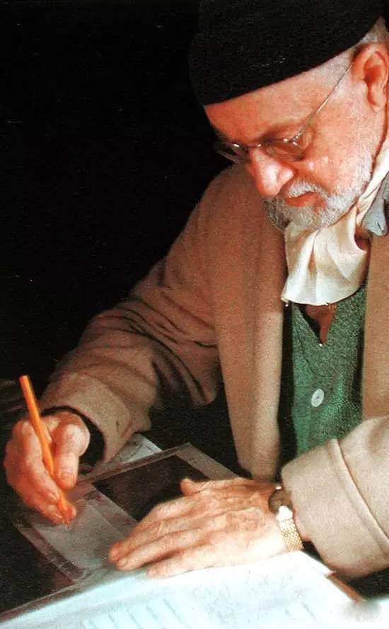 波伏娃 ,法国女作家,女权主义运动创始人之一▲1962年,赫尔曼·黑塞