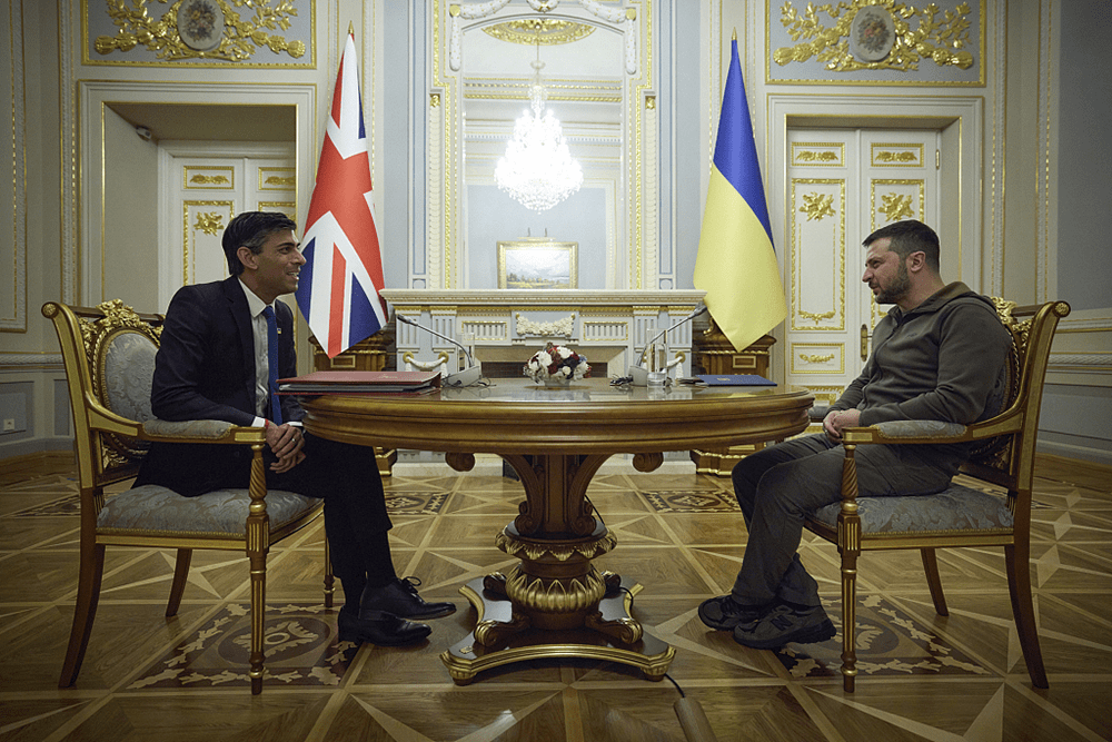 “乌克兰”英首相苏纳克突访基辅：宣布追加5000万英镑对乌军事援助