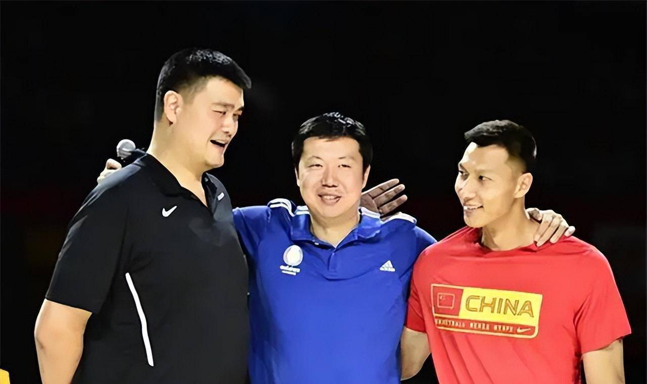 王治郅:官至大校,二婚娶小14岁娇妻_宋杨_中国队_对手