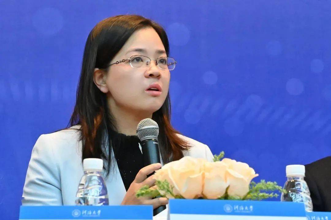 不少同学希望能够顺利上岸名校这个问题,吴红处长引导学生明确考研