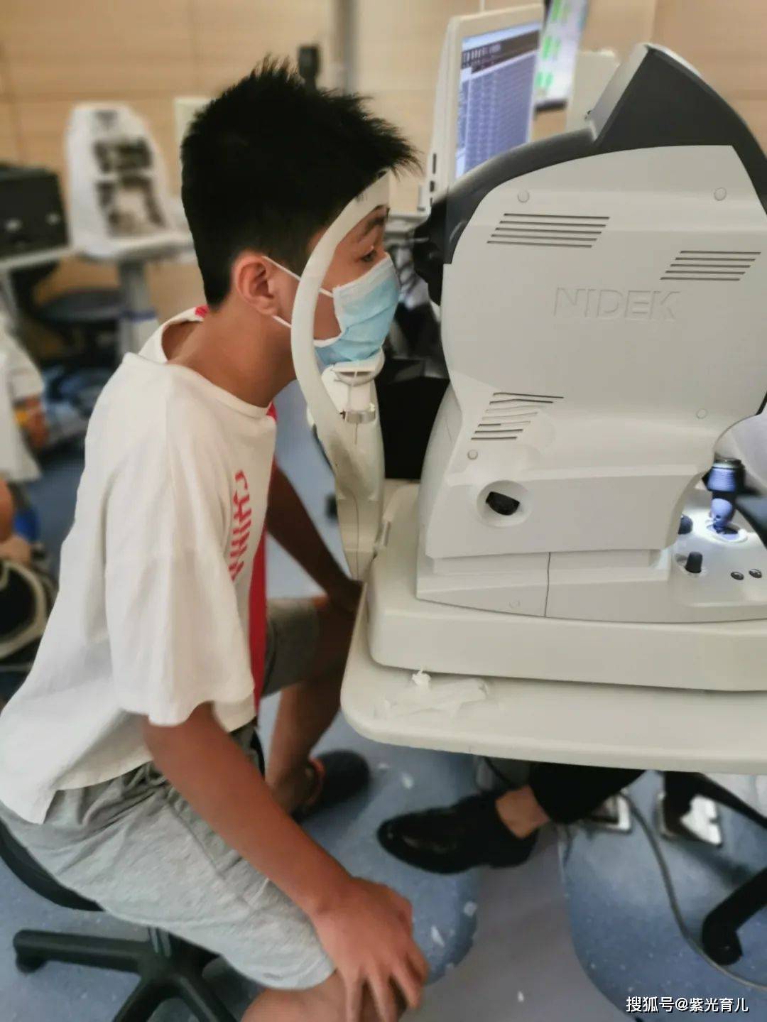 养娃"碎钞机"三件套:金眼,银牙,钻石身高_孩子_牙齿_眼睛