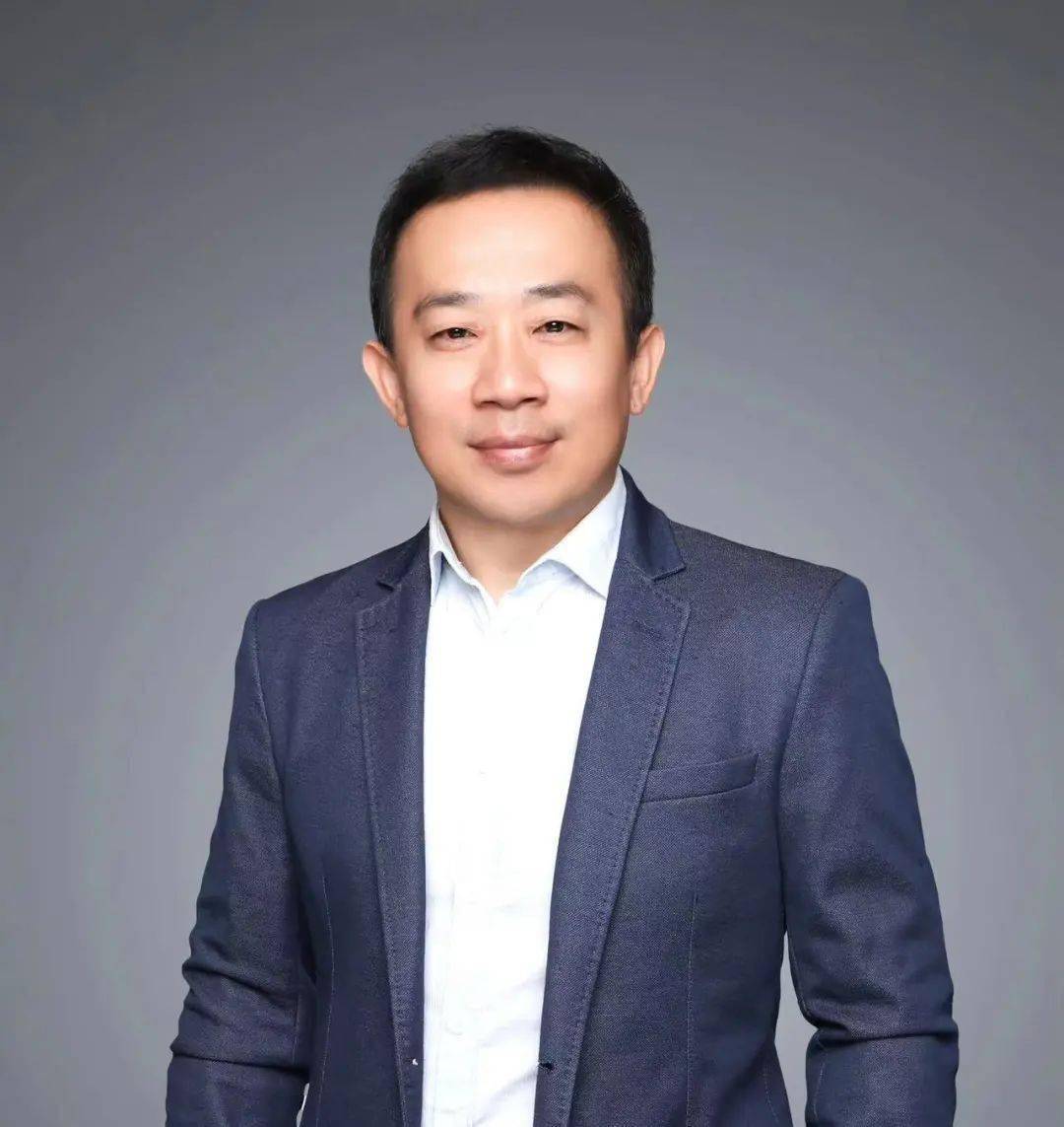 震旦博物馆特别邀请到上海大学上海美术学院的郭亮教授